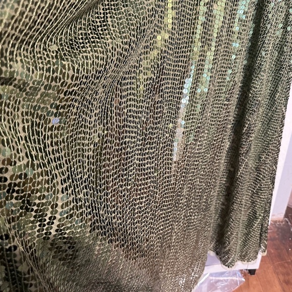 (252) ❤️ BNWT MAC DUGGAL SEQUINED BUTTERFLY SLEEVE WRAP OVER A LINE GOWN #10773 - Picture 6 of 14